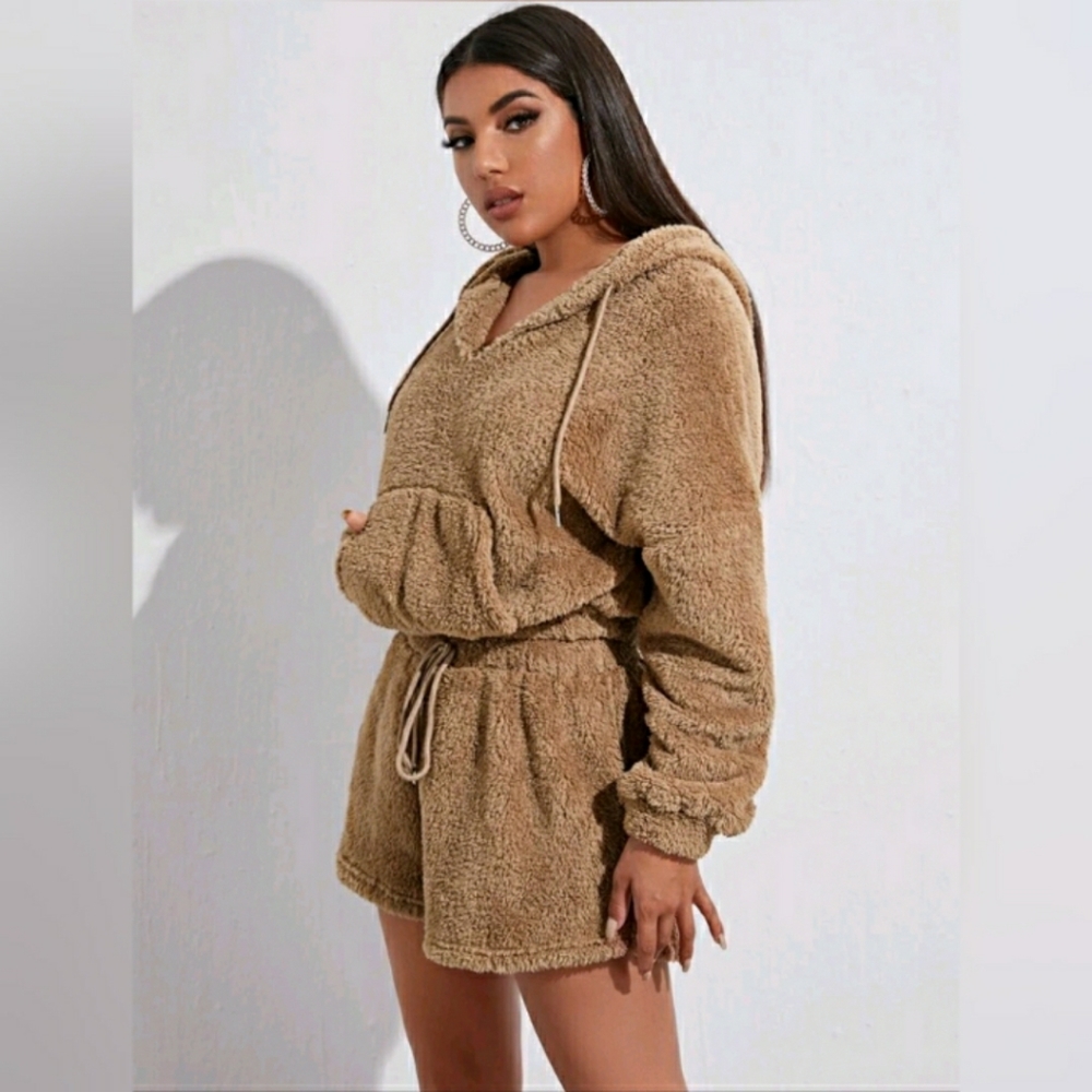Hooded Teddy Lounge Set - Picture 5 of 8